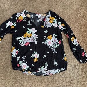 Old navy women’s XL soft lightweight flowers Floral Black Women's Top tunic
